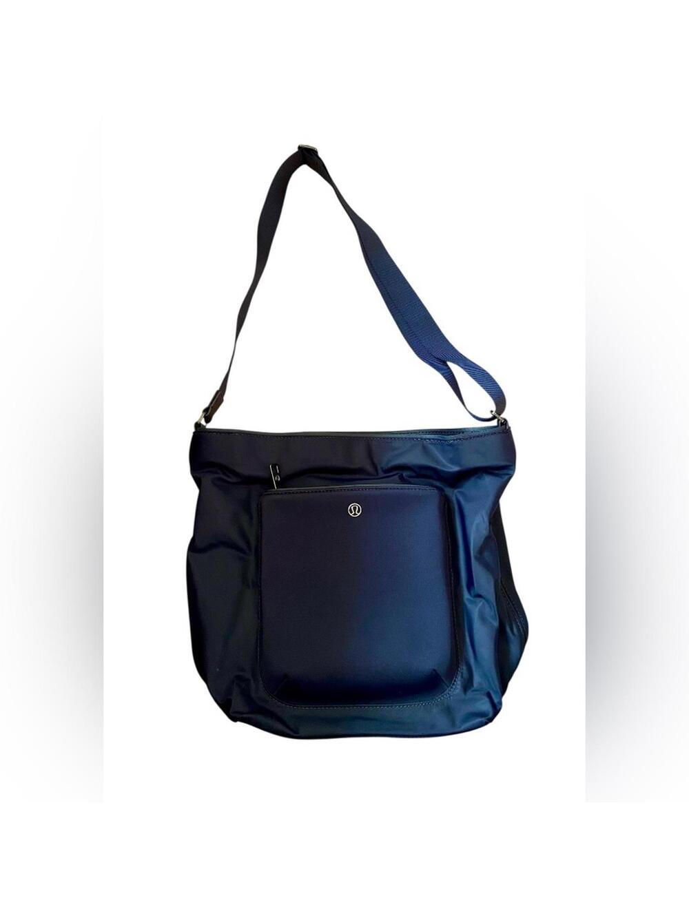 Lululemon Athletica Dark Navy Shoulder Bag – Like New